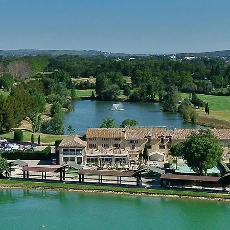 דירה Centre Village Du Gard